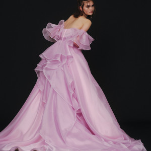 透明感溢れるパウダリーピンクのドレス|ノートルダムマリノア/FIVESTAR WEDDINGの写真(54953898)