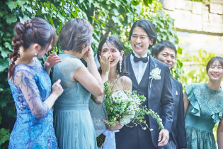 親しい友人とガーデンセレモニー|ノートルダム秋田/FIVESTAR WEDDINGの写真(43041513)