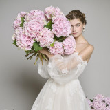 【リニューアル記念特典】神戸中の花嫁憧れのザ トリート ドレッシングのドレス20万円分プレゼント♪