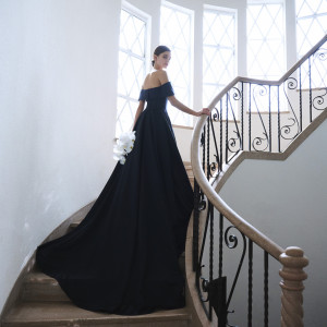 【TAKAMI BRIDAL】ブラックのカラードレスは、そのカッコよさに目を奪われます…|ホテルアークリッシュ豊橋の写真(29670109)