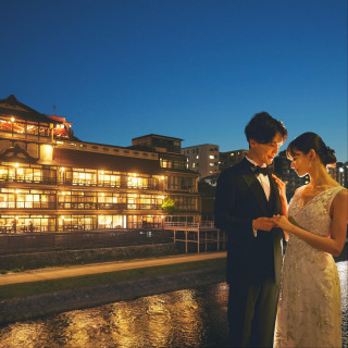 ご結婚式の時期や招待人数により、1番お得な特典をご用意!