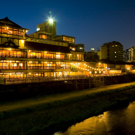 FUNATSURU KYOTO KAMOGAWA RESORT(国登録有形文化財)
