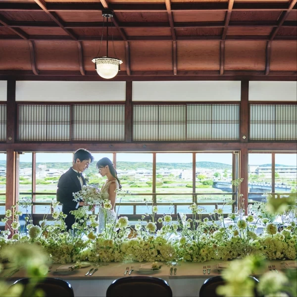 1件目のご見学で2万円相当レストラン優待プレゼント！