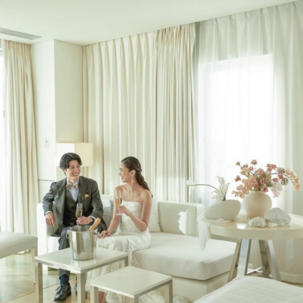 【滞在型ステイWedding】地中海リゾートを連想させる白亜の会場で憧れの結婚式を