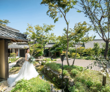 四季折々の景色を見せる和庭園は老若男女問わずリラックしていただけます。