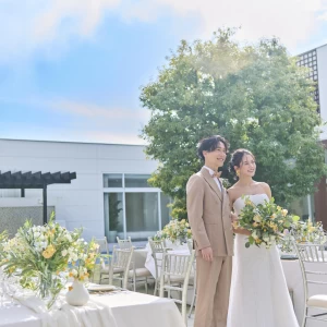 爽やかな緑が青空に映えるプライベートガーデンWeddingが叶う♪|ブランレヴュー宇都宮アクアテラスの写真(50893418)