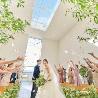 BIG☆最大150万特典 光×緑×水溢れるチャペル×貸切ガーデン