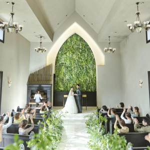 緑あふれるドレス映えチャペル|最大180万円優待×贅沢和牛試食