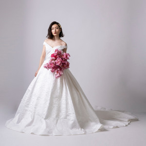 Instagramでも大人気！Fiorebiancaのドレス