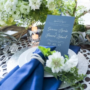 お好きな色のコーデでおふたりらしさを演出！|エヴァウイン小山プレミアムスィーツの写真(9174982)