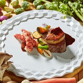 木曜がお得|全館見学&受賞歴を誇る贅沢和牛試食×緑溢れる貸切W