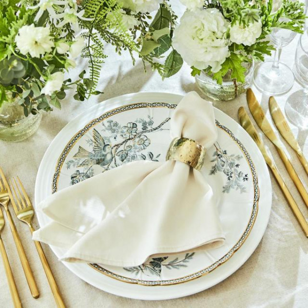 華やかな料理や空間で思い出に残る一日を。