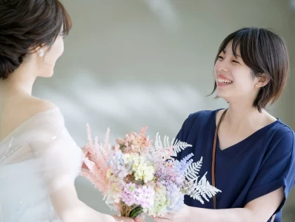 ふたりの未来を探す旅
ご結婚式という特別な一日に
大輪の笑顔の花が咲くように