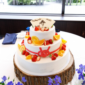和テイストを入れたウエディングケーキ|奄美の里サウスヴィラガーデンの写真(34078323)