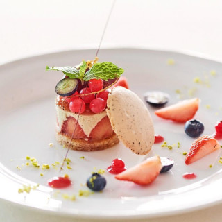 フェア参加でパティシエ特製《季節のデザート》試食*