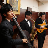ゲストルームでのひとときにジャズの生演奏はいかがでしょうか