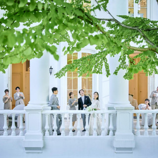 ふたりもゲストと一緒にお料理を楽しんで