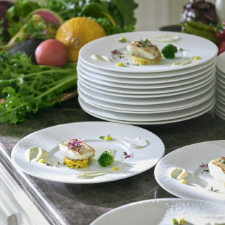 フレンチの他、和洋折衷のコースもご用意。お箸で食べられるのも嬉しい