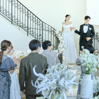 フランス邸リビングなら階段入場も可能