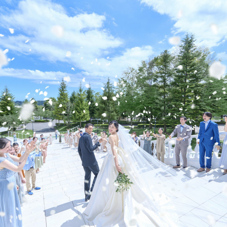 挙式会場（チャペル）・披露宴会場 | アートグレイス フォレスト迎賓館