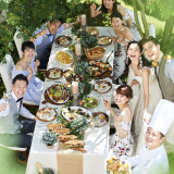 美味しい料理を囲みながらゲストと会話を楽しむリラックスした時間を♪