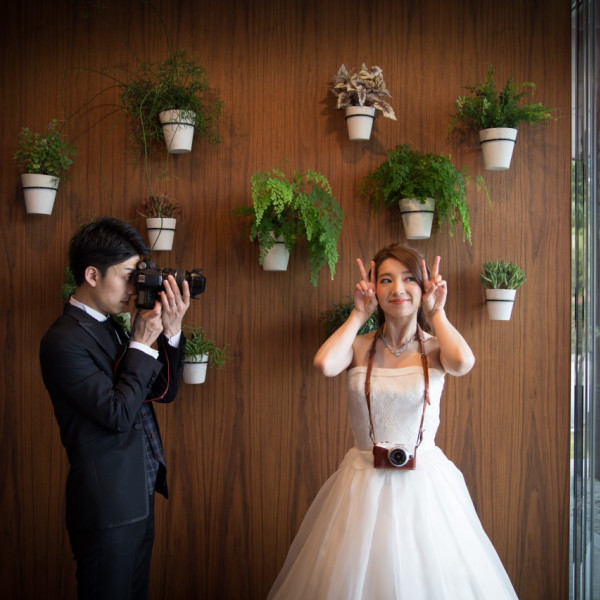 入口からプラントなどナチュラルなお花でお出迎え|DESTINO BROOKLYN NEW YORK（ディスティーノ ブルックリン ニューヨーク）の写真(1161864)