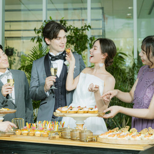 テラスでゲストと過ごすウェルカムパーティ|The Opera(オペラ)の写真(53559639)