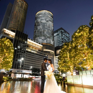 名古屋駅から徒歩4分の抜群立地だから、結婚式前後にロケーションフォトを残すこともできる！|The Opera(オペラ)の写真(27074599)