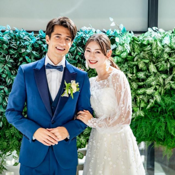 どこにいても絵になるビアンカーラ。貸切邸宅で思い出の一枚を。