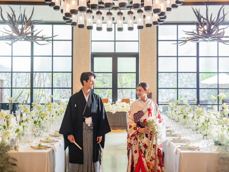 和とモダンで洗練された花嫁の美しさを引出す ウエディングへ。