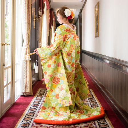 提携ショップは浜松豊橋あわせて7店舗。東京や名古屋など全国展開のショップもあるから安心。人気のHANYや海外デザイナーのドレスも揃う。お気に入りの一着を見つけて。|グランドエクシブ浜名湖の写真(1847321)