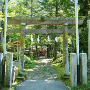 軽井沢の森の中で由緒正しき神社式を