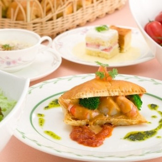 シェフ特製!!ランチコースをプレゼント♪