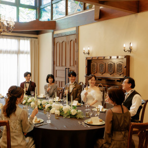 【リージェントハウス】家族でテーブルを囲んでのお食事会。|仙台ゆりが丘マリアージュアンヴィラの写真(34956543)