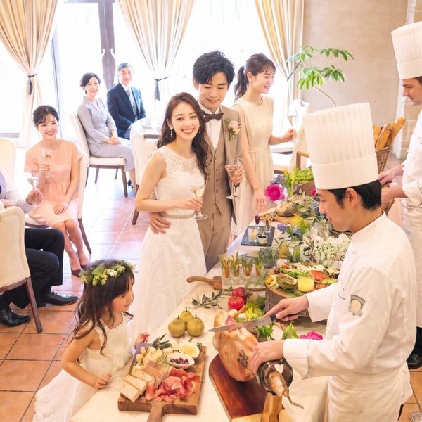 自由に全館を貸し切っておふたりらしいウエディングを！