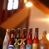 自慢の「スワンレイクビール」。ウエルカムドリンクから皆様に披露。コシヒカリをお持ちいただければ自分のビールが作れる!!詳しくはご相談ください。