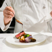  ティアラ ザ クラシック クラブ（登録有形文化財）