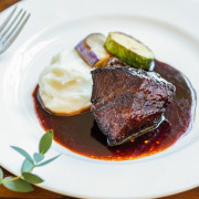  ティアラ ザ クラシック クラブ（登録有形文化財）