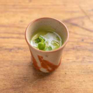 備前焼で提供されるスープは岡山ならではのおもてなし
