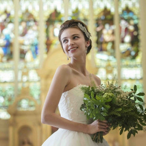 花嫁のウエディングイメージの象徴「大聖堂」で納得のスタイリングを叶えます。前撮りや当日は、専属の美容師がそばについているから安心☆理想の花嫁になれるようにサポートします！|Notre Dame HIROSHIMA(ノートルダム広島)の写真(2863204)