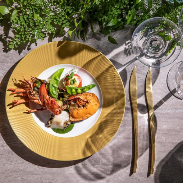 年に一度リニューアルするFIVESTAR WEDDING特別料理を提供！ゲスト満足度◎の料理を体験！