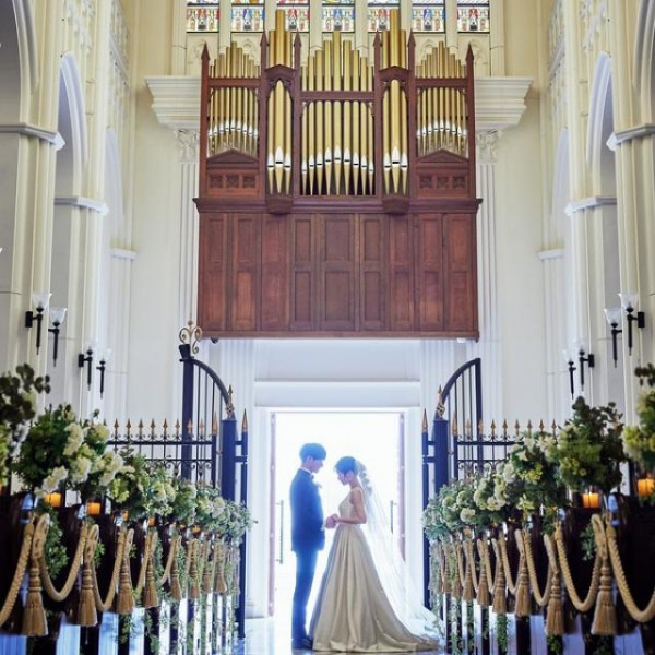 大人数が注目する入場の瞬間・・・入場シーンが印象に残ってる!と言うゲストもいるほど大注目のワンシーン