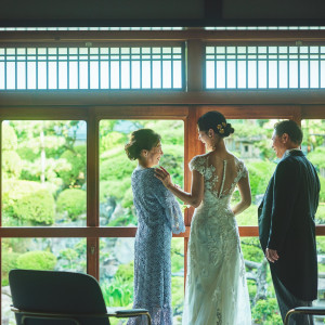 招かれたゲストの心も落ち着かせる優しい雰囲気の館内|三瀧荘の写真(56585803)