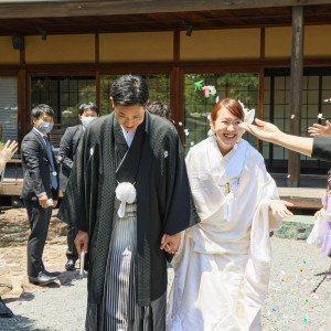 日本庭園でのアフターセレモニー|THE GARDEN DINING 弓絃葉（ザ・ガーデンダイニング ユズルハ）の写真(25207933)