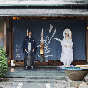 日本の伝統的な装いで、ハレの日を演出する。|THE GARDEN DINING 弓絃葉（ザ・ガーデンダイニング ユズルハ）の写真(34023909)