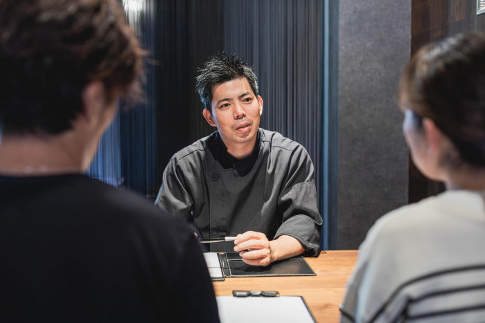 新郎新婦様の食へのこだわりを一品として創る為、直接【声】を聴いて形にしていきます