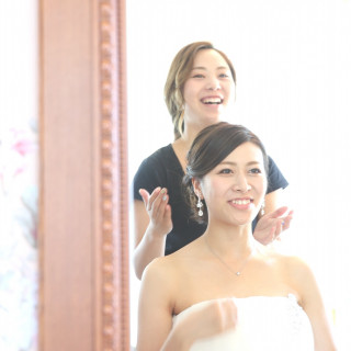 ご結婚式を飾る、ドレスやヘアメイク。お姫様になれる一日をプロがサポート！