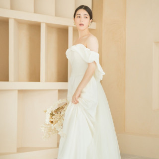 「ISAMU MORITA・JILL STUART・ハツコエンドウ・蜷川実花」を始め、世界的に支持されるドレス
