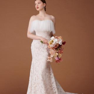 ＼ご成約特典／ドレス1点18万円OFF