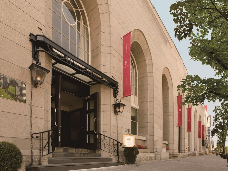 スタッフ プランナー アルモニー ビアン 国登録有形文化財 ウエディングパーク